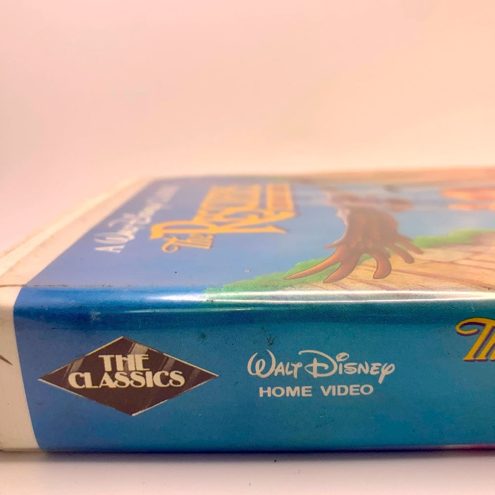 RARE Black Diamond Classic Walt Disney's The RESCUERS DOWN UNDER - VHS 1142 - Picture 4 of 7